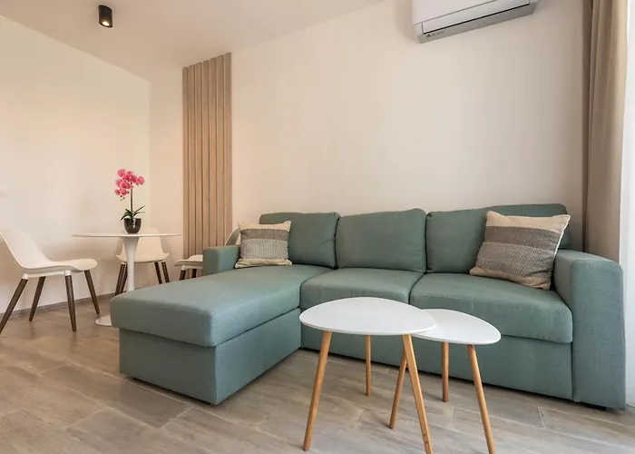 Pool View Azur Deluxe Resort&spa Apartment *