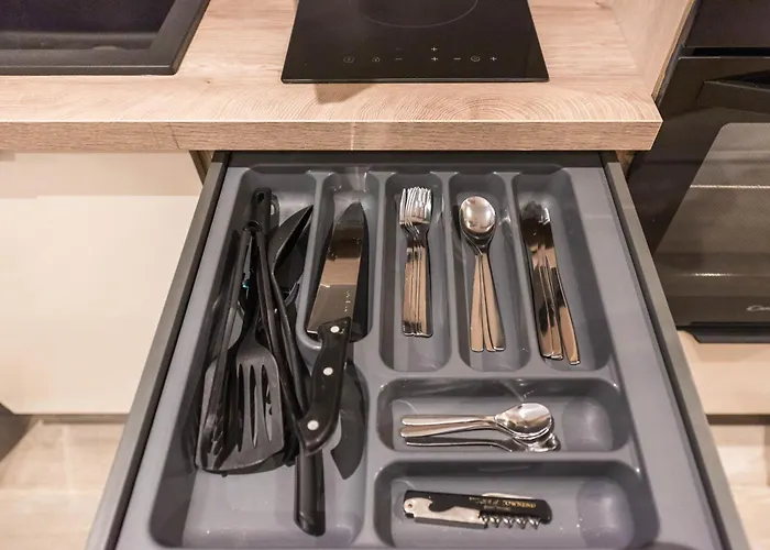 Pool View Azur Deluxe Resort&spa * Warna