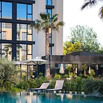 Pool View Azur Deluxe & Apartament *