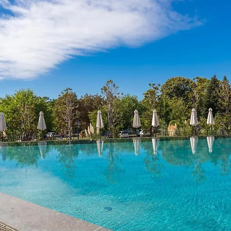 Pool View Azur Deluxe & * Varna