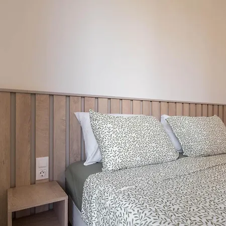 Pool View Azur Deluxe & Apartamento Varna