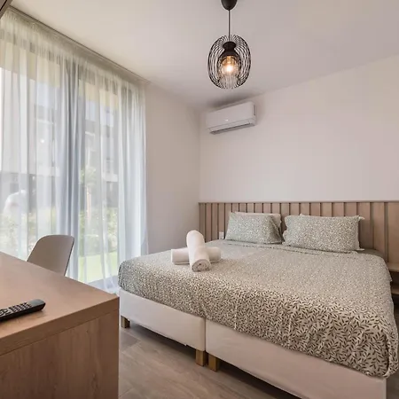 Pool View Azur Deluxe & * Varna