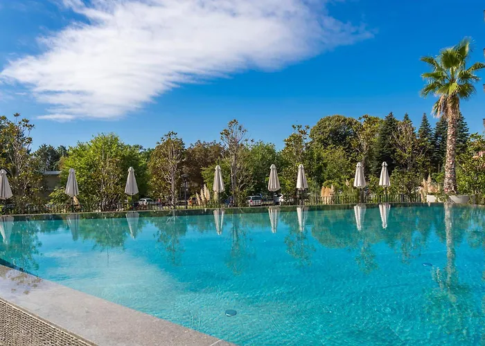Pool View Azur Deluxe & * Varna
