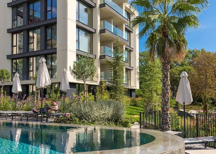 Apartment Pool View Azur Deluxe & Varna