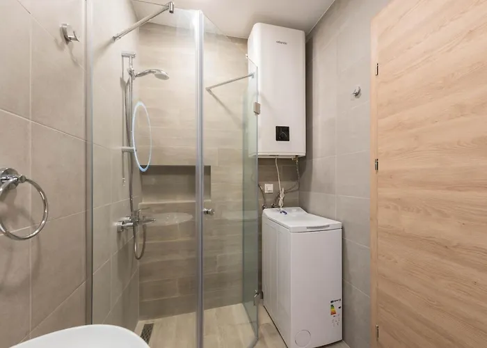 Pool View Azur Deluxe & Apartment