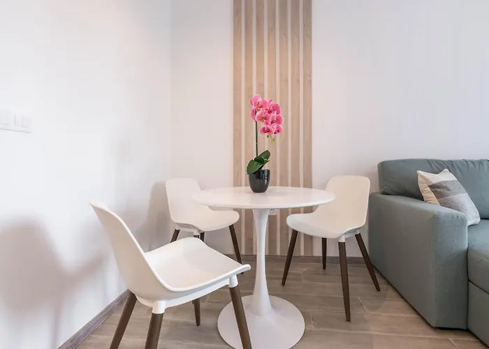 Apartment Pool View Azur Deluxe & *